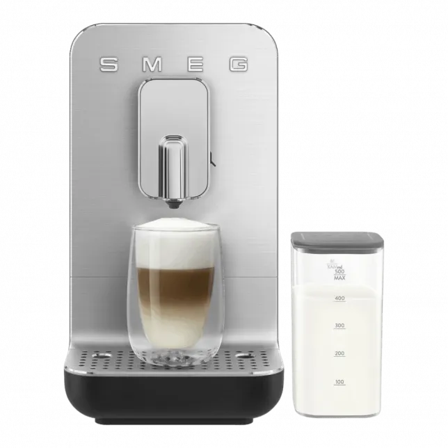 Автоматична кавомашина Smeg (Matt Black)