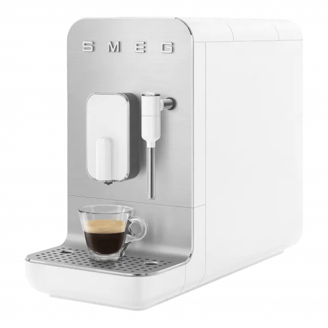Автоматична кавомашина Smeg (Matt White)