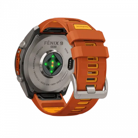 Смарт-годинник Garmin Fenix 9 Pro - inReach, 51мм Titanium з Autumn Orange/Spark Orange помаранчевим силіконовим ремінцем