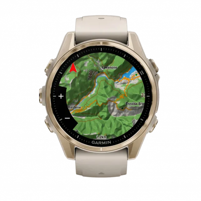 Смарт-годинник Garmin Fenix 8 43мм, AMOLED Sapphire, Soft Gold з Fog Gray/Dark Sandstone сірим силіконовим ремінцем