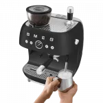 Кавомашина еспресо з кавомолкою Smeg (Matt Black)