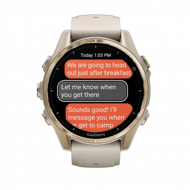 Смарт-годинник Garmin Fenix 8 43мм, AMOLED Sapphire, Soft Gold з Fog Gray/Dark Sandstone сірим силіконовим ремінцем