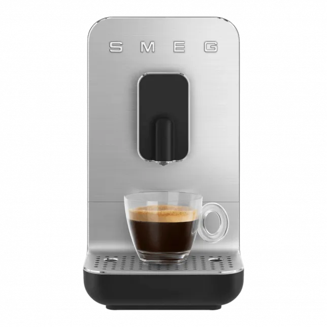 Автоматична кавомашина Smeg (Matt Black)
