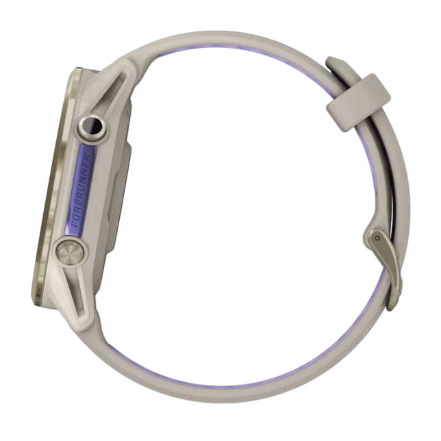 Смарт-годинник Garmin Forerunner 970 Soft Gold Titanium з French Grey корпусом та French Grey/Translucent Indigo сірим силіконовим ремінцем
